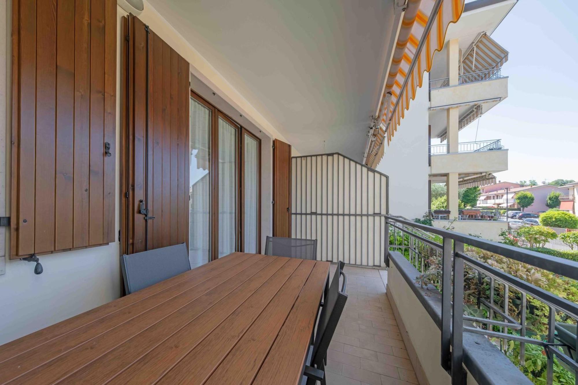 Apartmentsgarda - Residenza Elisabetta 10 Bardolino Exterior photo
